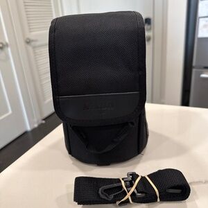 Nikon CL-M3 Lens case - brand new